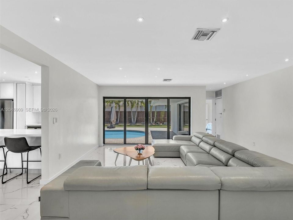 For Sale: $1,220,000 (4 beds, 2 baths, 1891 Square Feet)