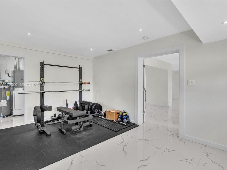 For Sale: $1,220,000 (4 beds, 2 baths, 1891 Square Feet)