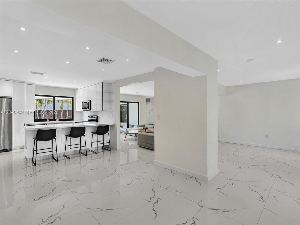 For Sale: $1,220,000 (4 beds, 2 baths, 1891 Square Feet)