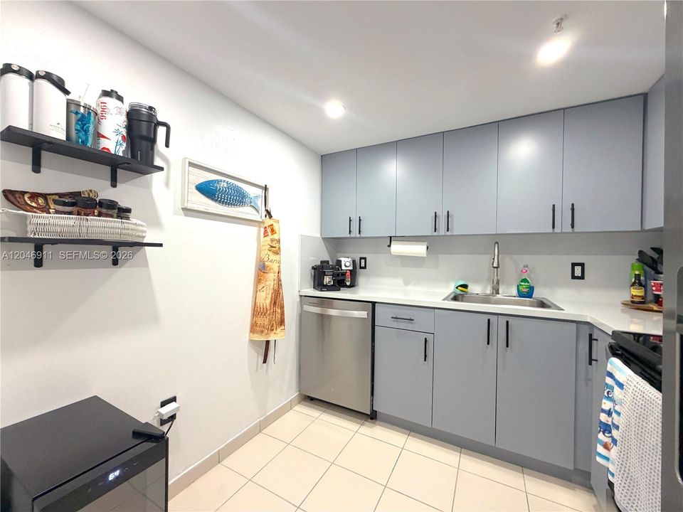For Rent: $2,500 (1 beds, 1 baths, 490 Square Feet)