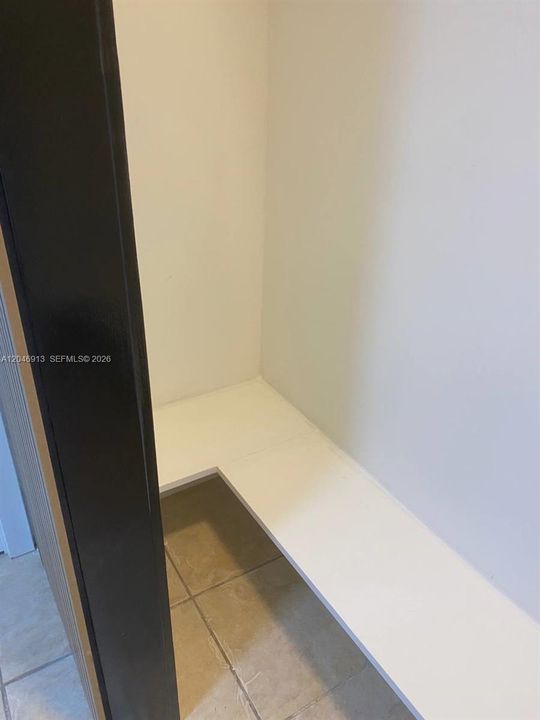 В аренду: $1,000 (3 спален, 2 ванн, 1326 Квадратных фут)