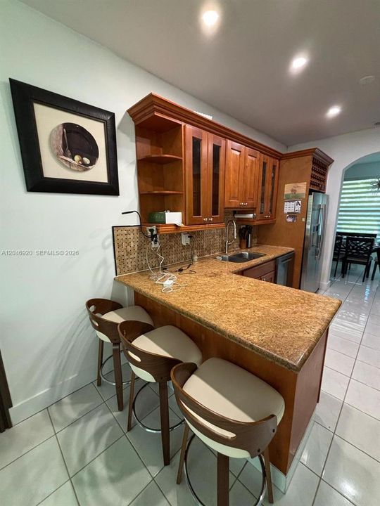 В аренду: $3,850 (4 спален, 2 ванн, 1744 Квадратных фут)