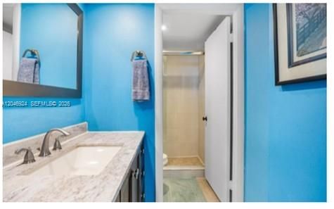 Activo con contrato: $385,000 (1 camas, 2 baños, 910 Pies cuadrados)