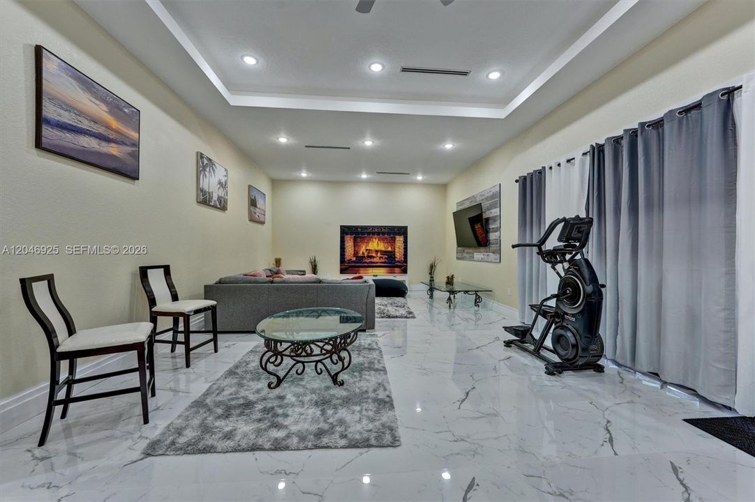 For Sale: $1,700,000 (5 beds, 5 baths, 4568 Square Feet)