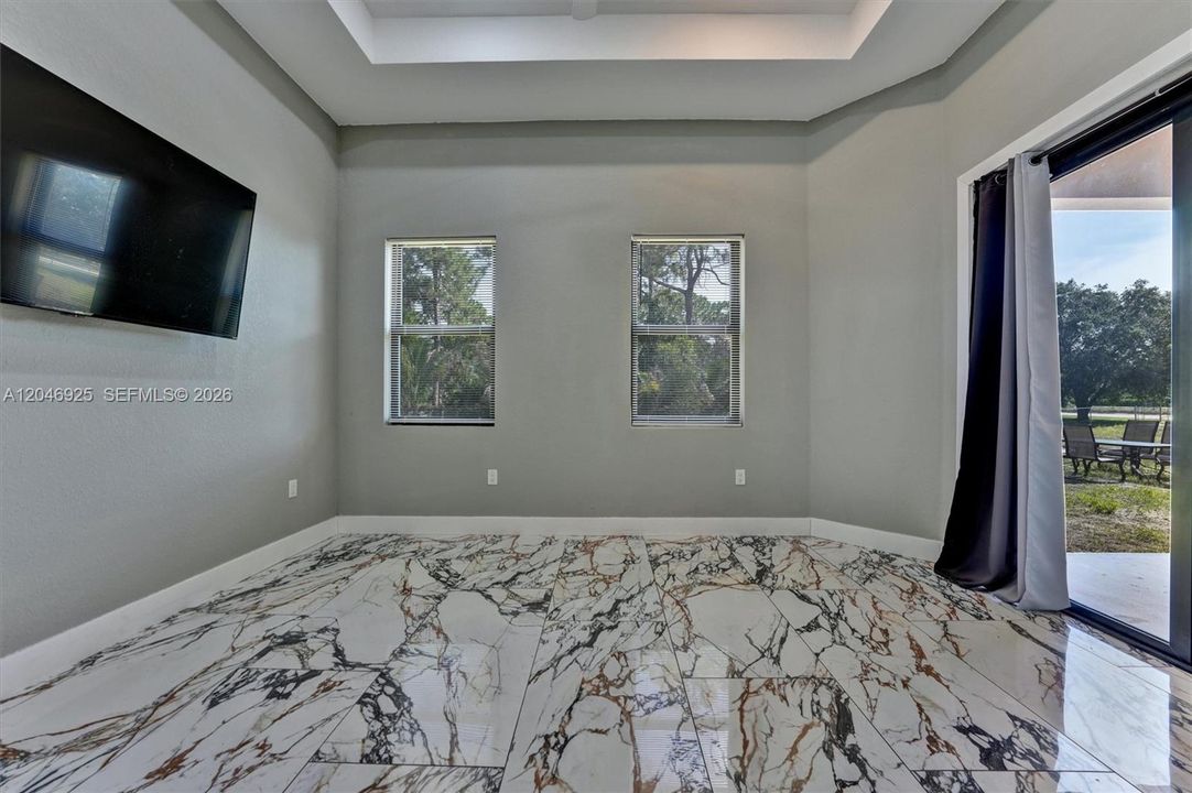 Bonus Room off Primary