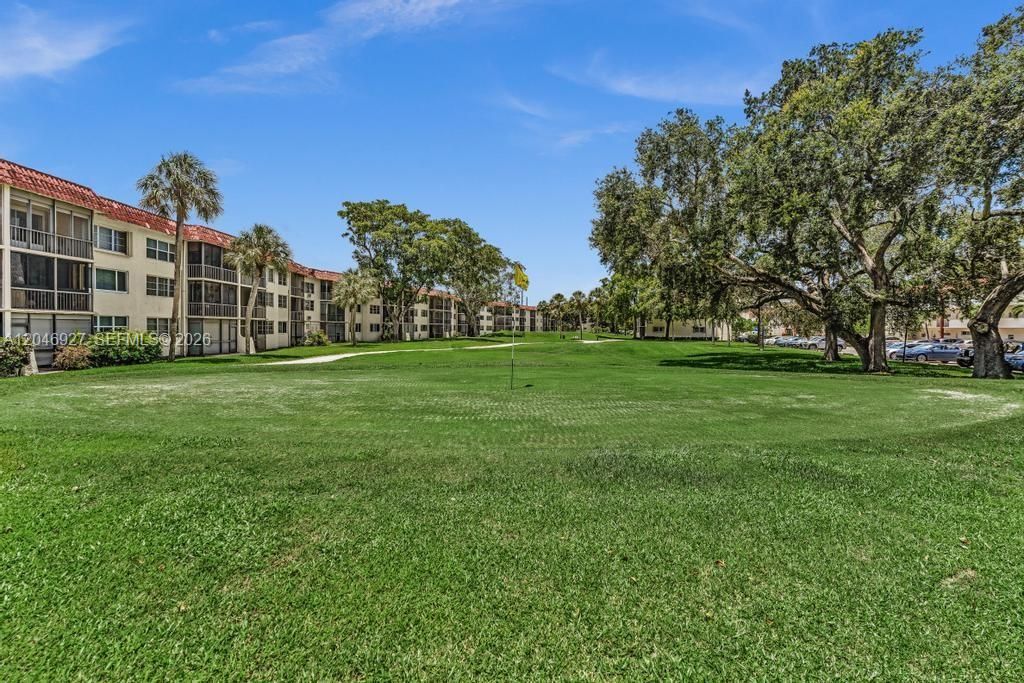 For Sale: $154,000 (2 beds, 2 baths, 1170 Square Feet)