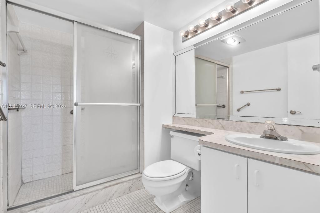 For Sale: $154,000 (2 beds, 2 baths, 1170 Square Feet)