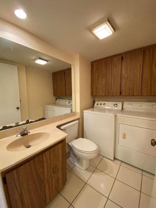 Half Bath/Laundry Room