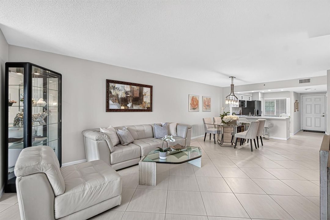 027-12540MajestyCircle-303-BoyntonBeach-