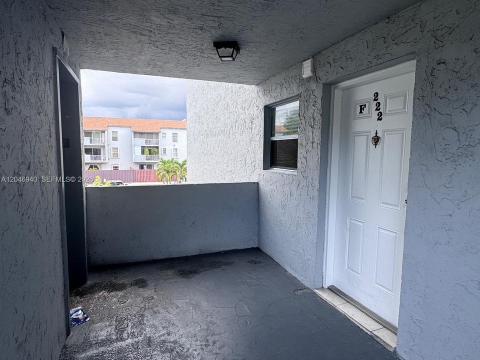 На продажу: $263,000 (2 спален, 2 ванн, 938 Квадратных фут)