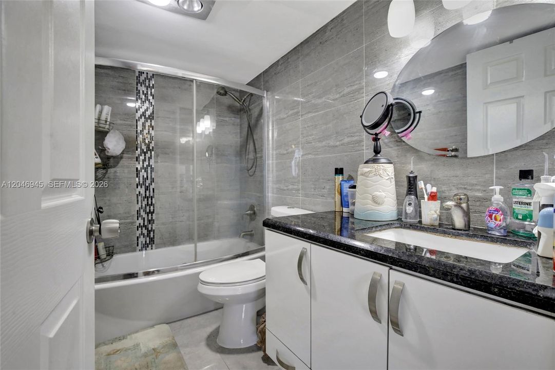 В аренду: $3,850 (2 спален, 3 ванн, 1450 Квадратных фут)