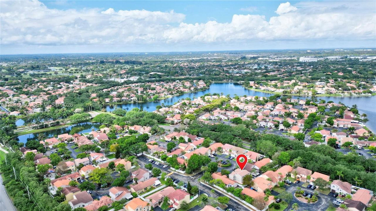 На продажу: $549,999 (3 спален, 2 ванн, 1529 Квадратных фут)