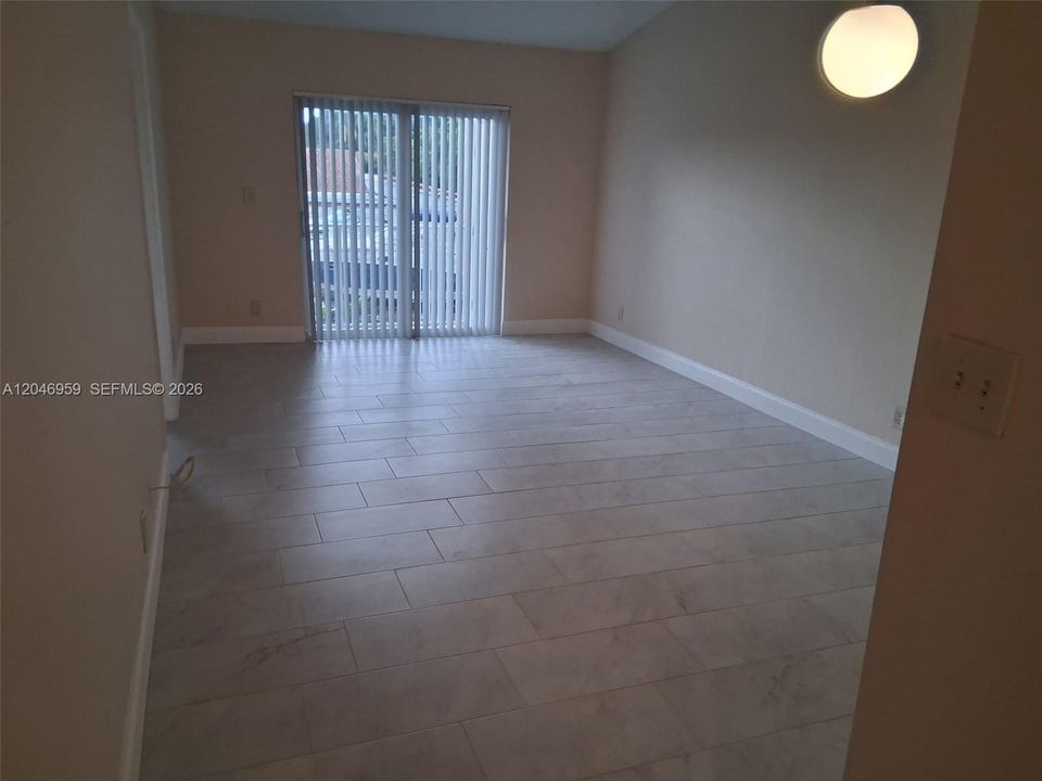 В аренду: $2,300 (2 спален, 2 ванн, 0 Квадратных фут)