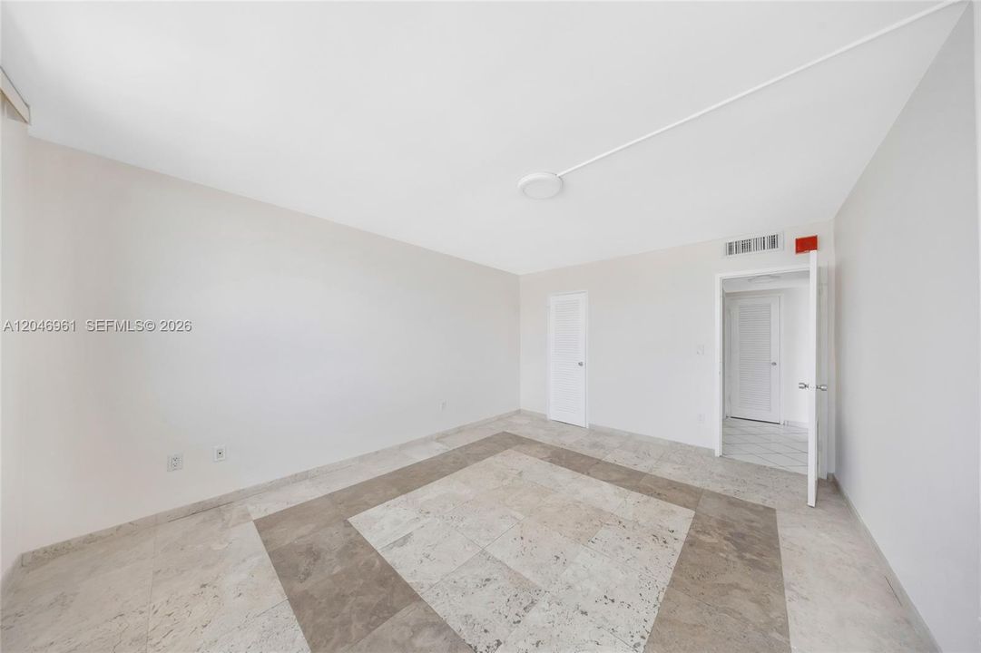 En Renta: $2,050 (1 camas, 1 baños, 940 Pies cuadrados)