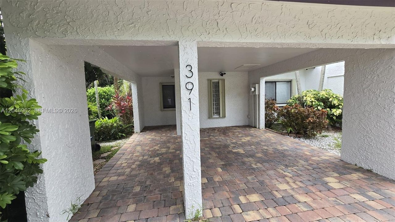 For Sale: $469,900 (2 beds, 2 baths, 1260 Square Feet)