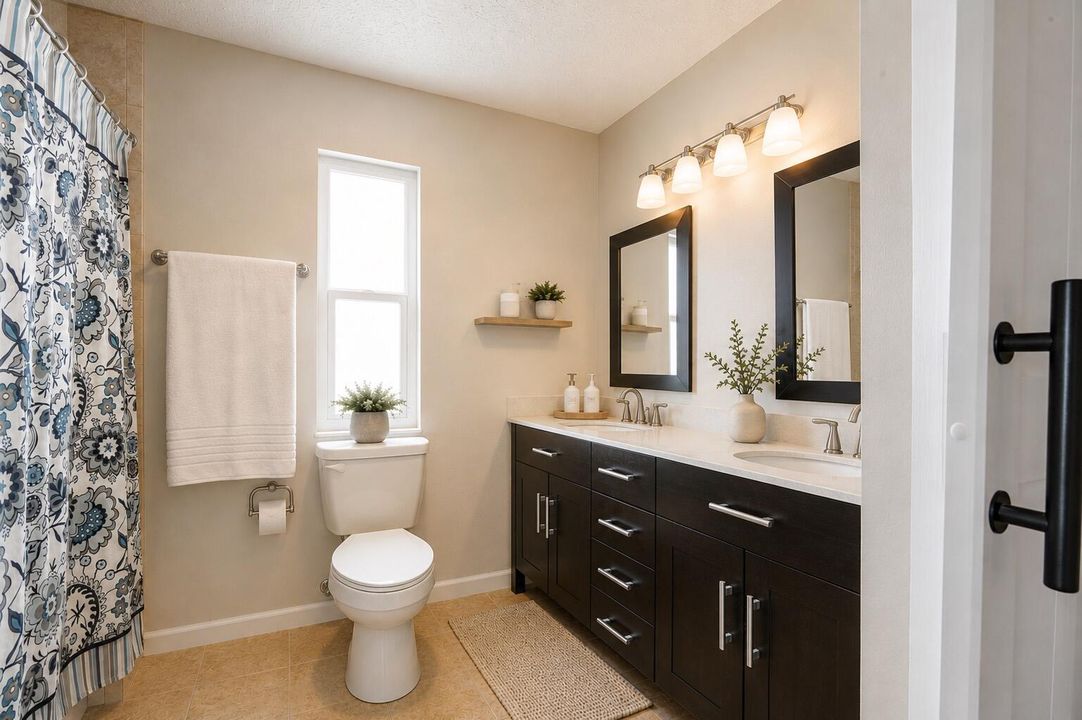 primarybathroomvirtuallystaged