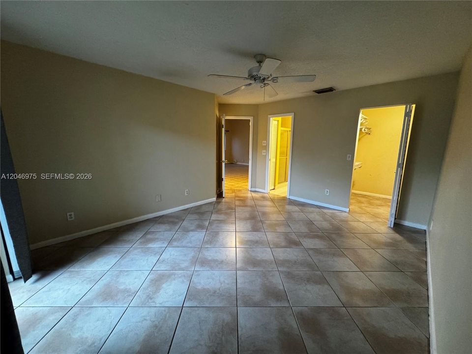 В аренду: $3,500 (3 спален, 2 ванн, 1453 Квадратных фут)