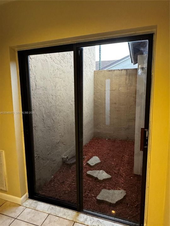 В аренду: $3,500 (3 спален, 2 ванн, 1453 Квадратных фут)
