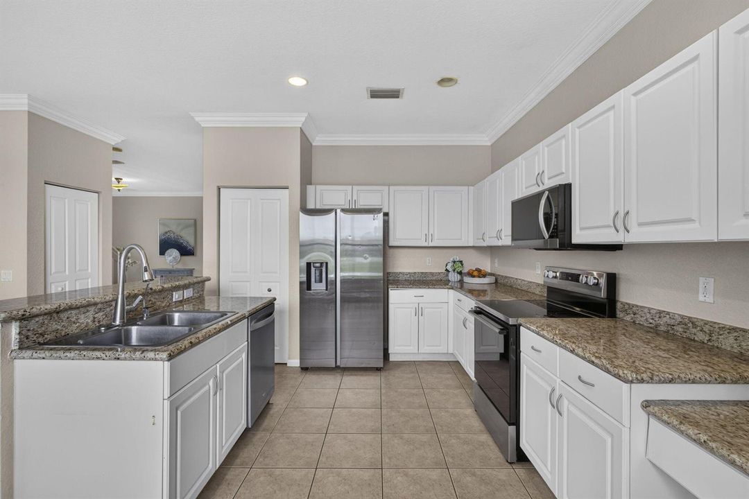Large Kitchen