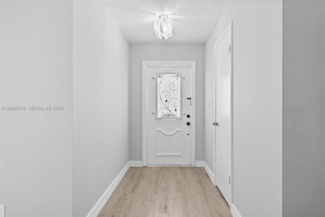 For Sale: $445,000 (2 beds, 2 baths, 1696 Square Feet)