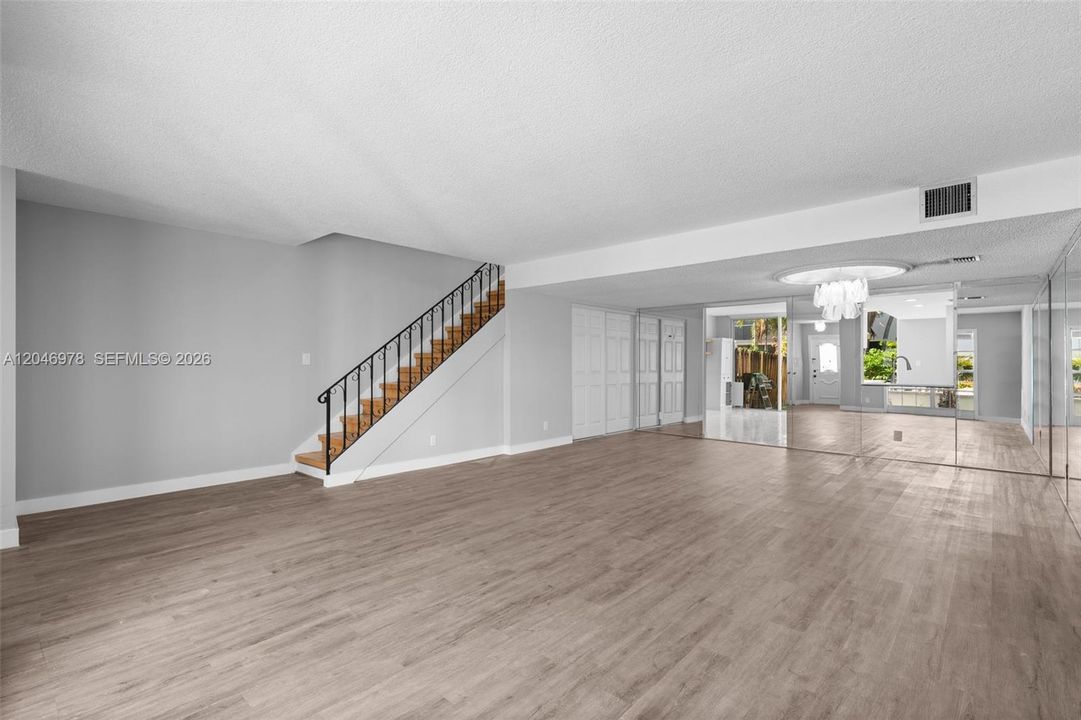 For Sale: $445,000 (2 beds, 2 baths, 1696 Square Feet)