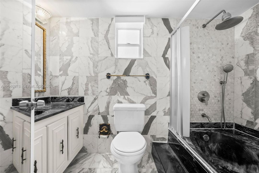 For Sale: $445,000 (2 beds, 2 baths, 1696 Square Feet)