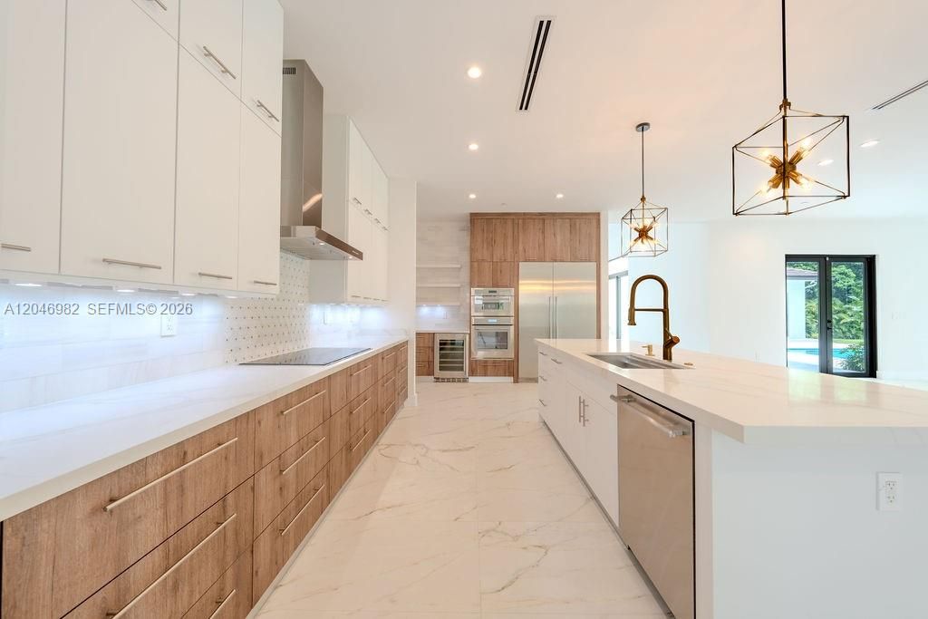 En Venta: $3,699,000 (5 camas, 6 baños, 6304 Pies cuadrados)