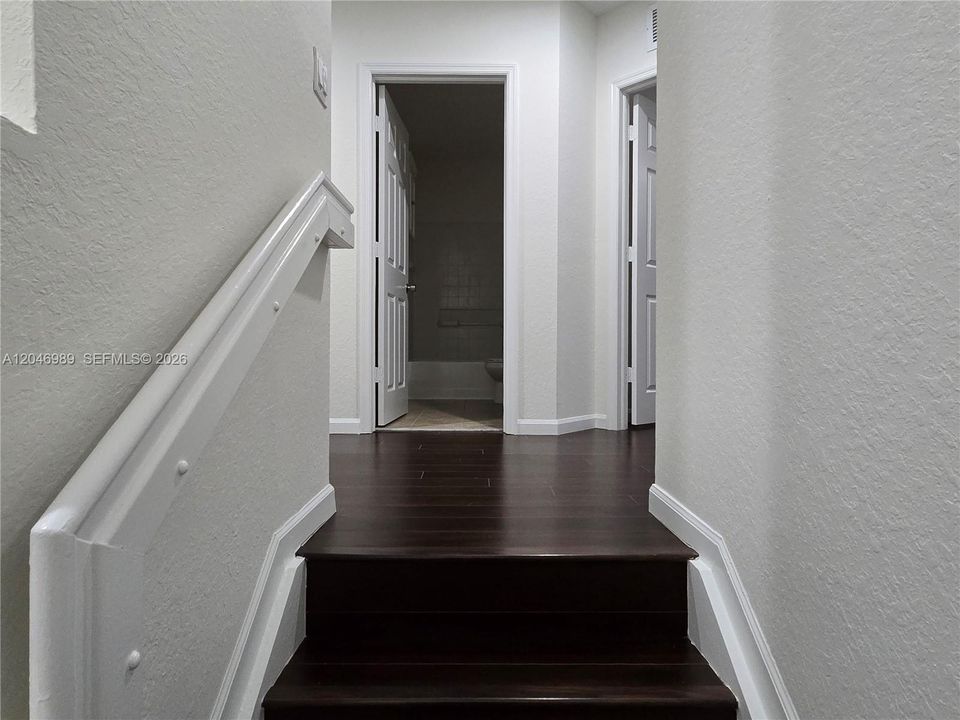 En Renta: $2,550 (3 camas, 2 baños, 1580 Pies cuadrados)