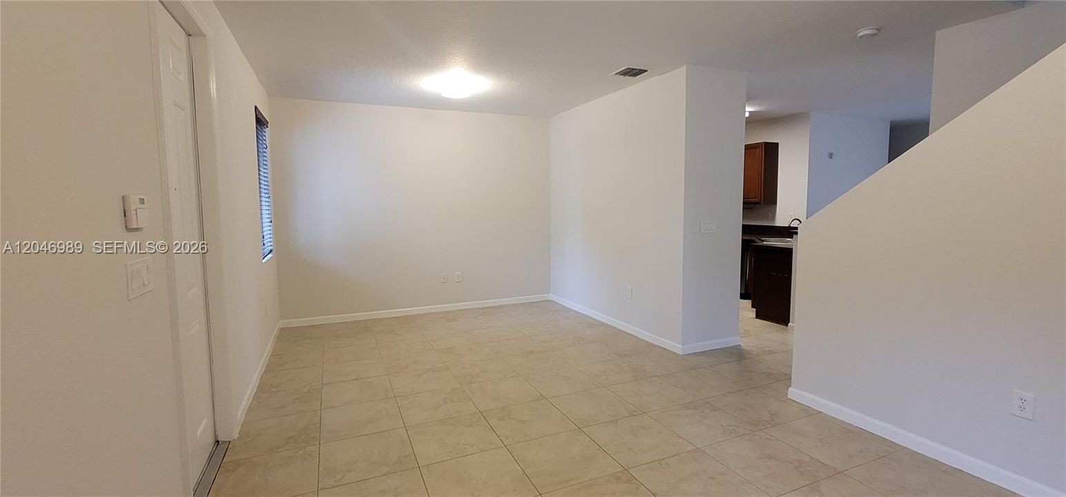 En Renta: $2,550 (3 camas, 2 baños, 1580 Pies cuadrados)