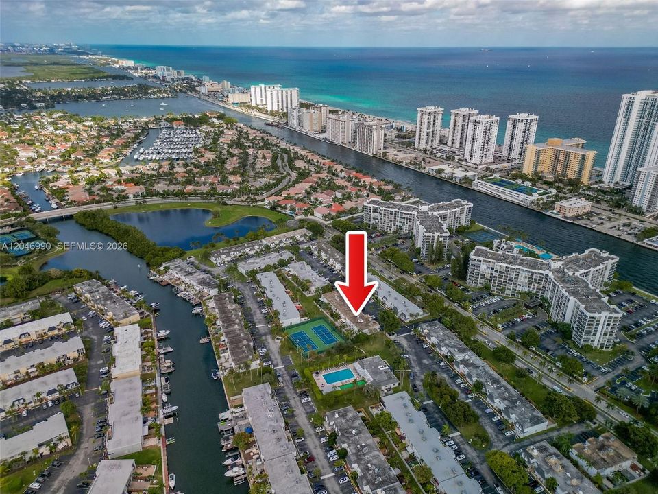 На продажу: $485,000 (2 спален, 2 ванн, 1798 Квадратных фут)