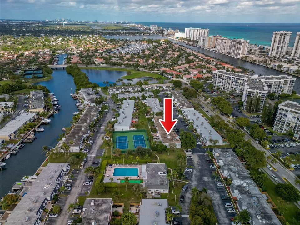 На продажу: $485,000 (2 спален, 2 ванн, 1798 Квадратных фут)