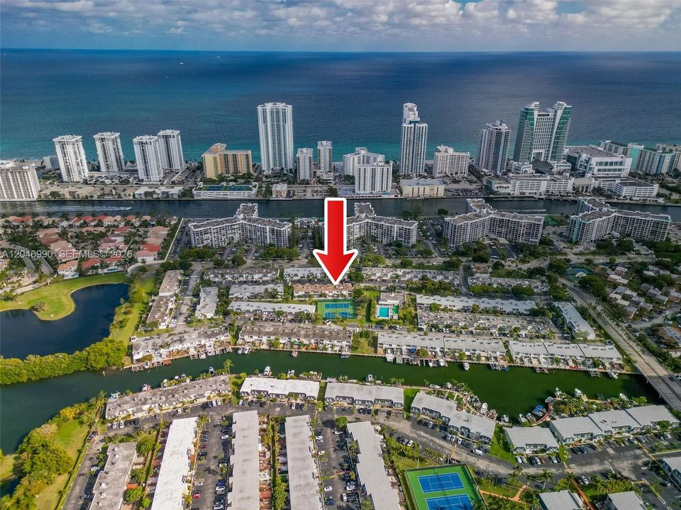 На продажу: $485,000 (2 спален, 2 ванн, 1798 Квадратных фут)