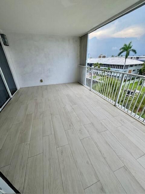 balcony