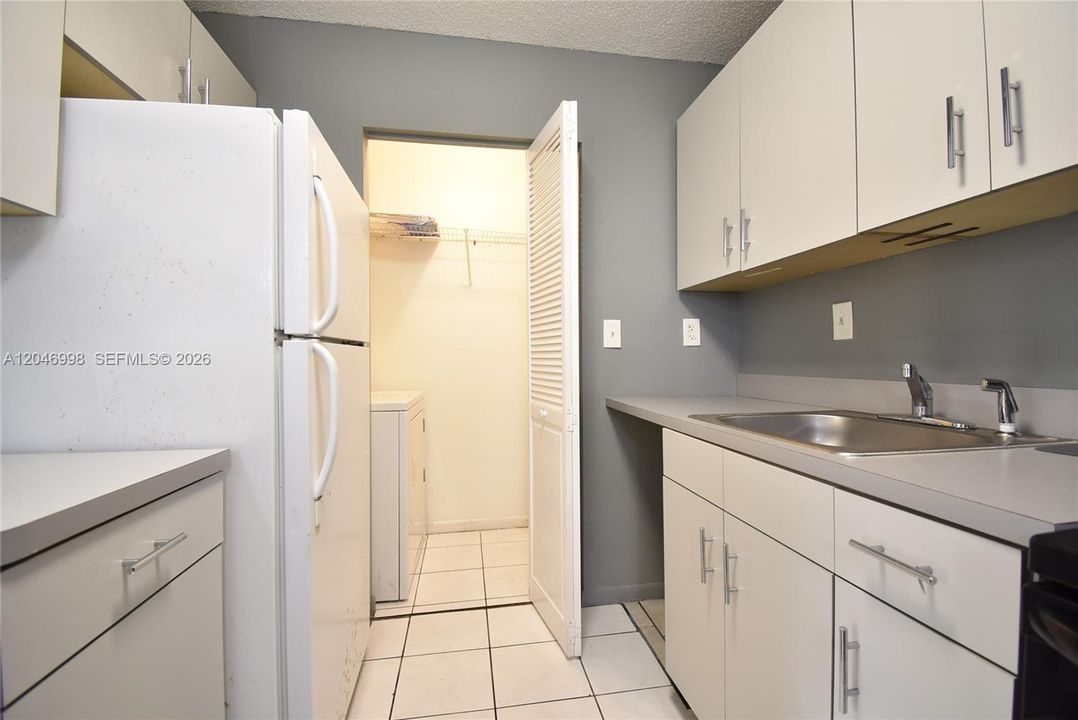 En Renta: $2,300 (2 camas, 2 baños, 917 Pies cuadrados)