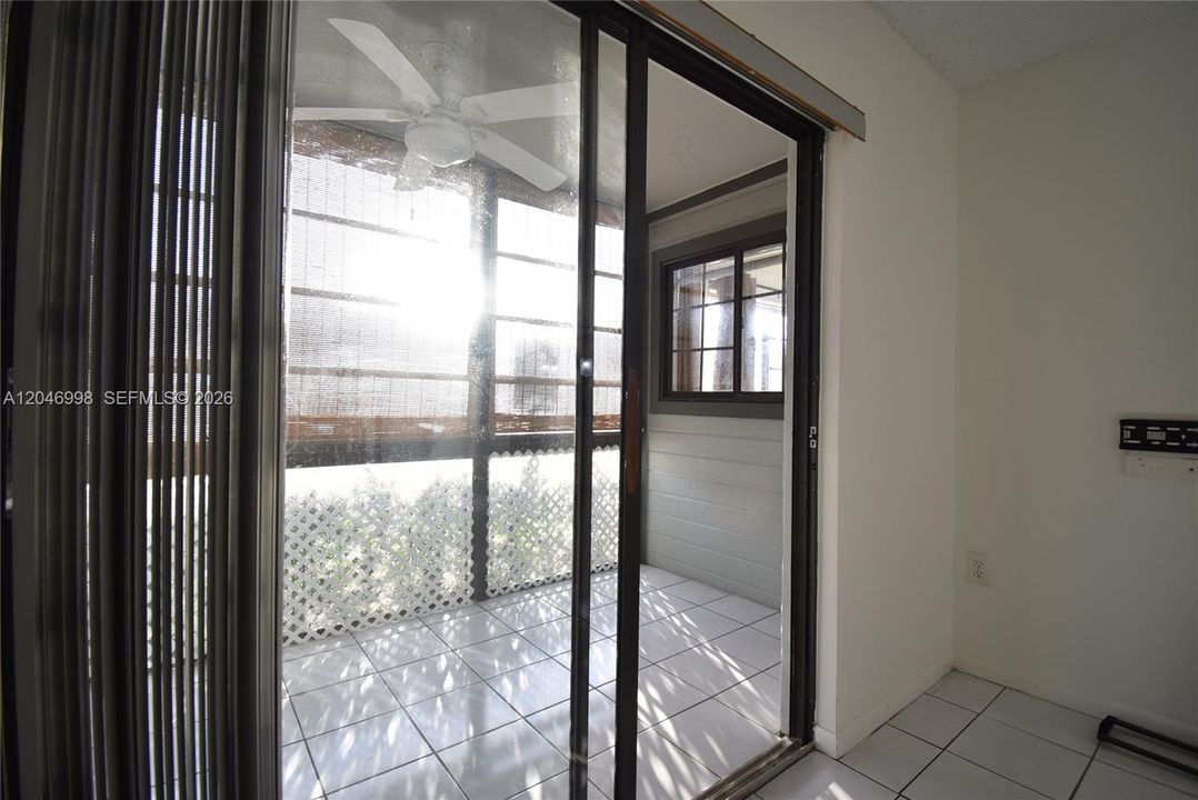 En Renta: $2,300 (2 camas, 2 baños, 917 Pies cuadrados)