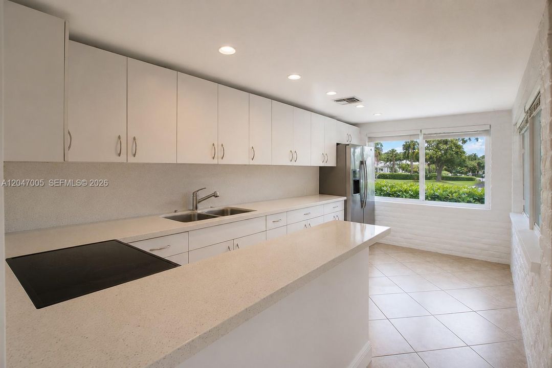 En Venta: $1,185,000 (4 camas, 2 baños, 1577 Pies cuadrados)