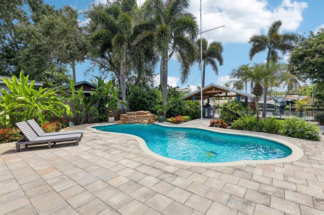 47-web-or-mls-SW 35th Ave-S3006-047