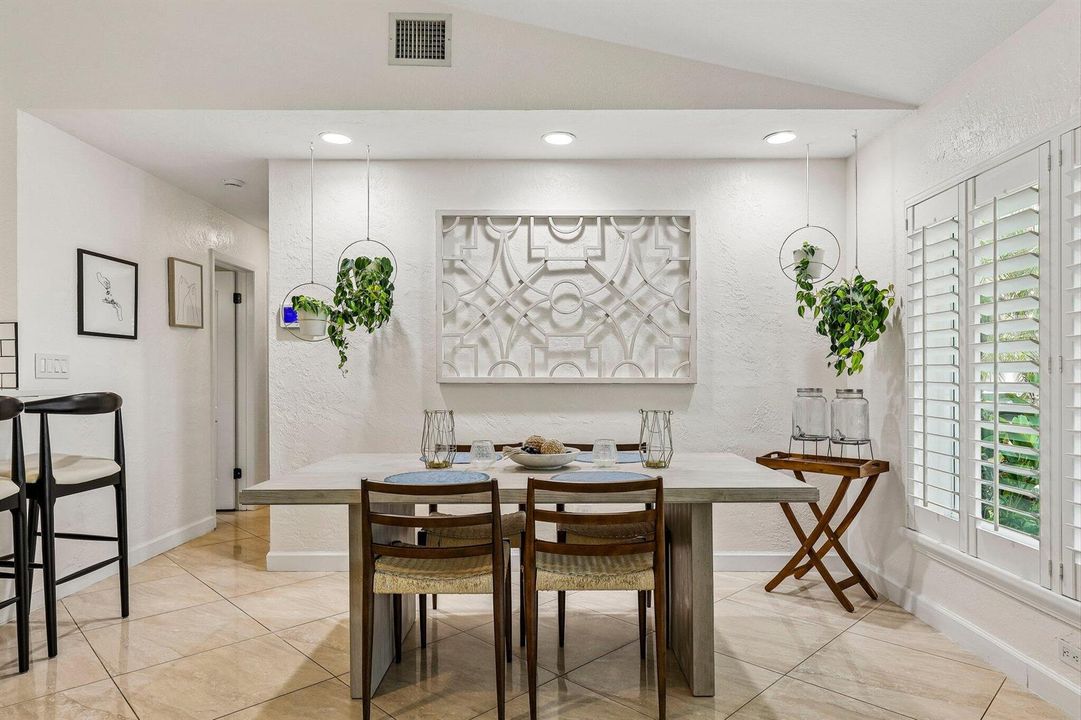 17-web-or-mls-SW 35th Ave-S3006-017