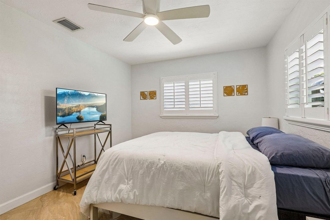 32-web-or-mls-SW 35th Ave-S3006-032
