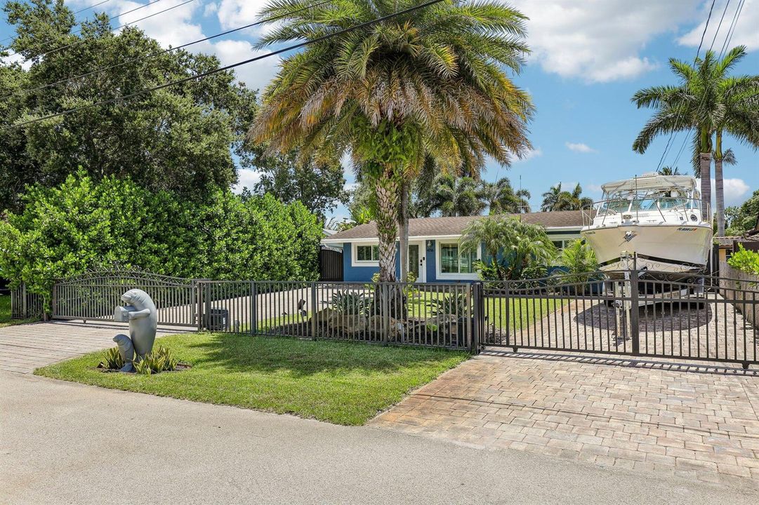 6-web-or-mls-SW 35th Ave-S3006-006