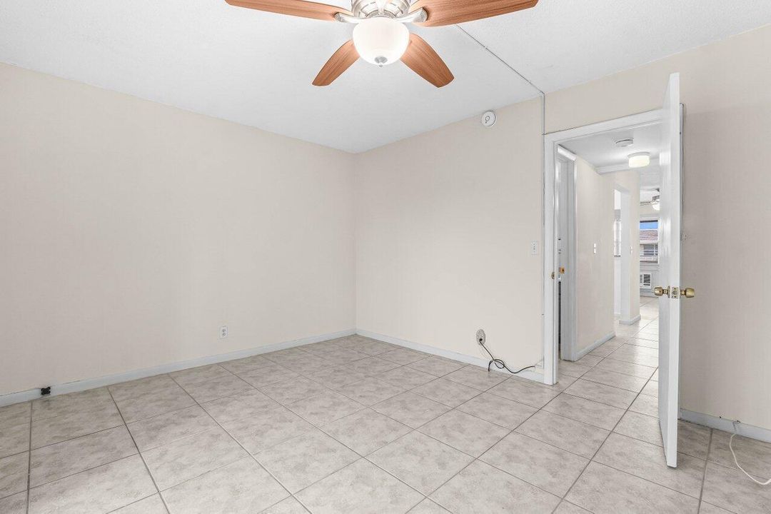 021-52KingswoodC-WestPalmBeach-FL-33417-