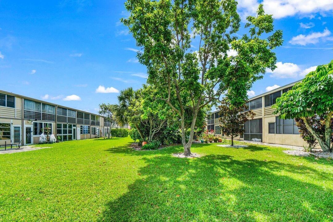 027-52KingswoodC-WestPalmBeach-FL-33417-