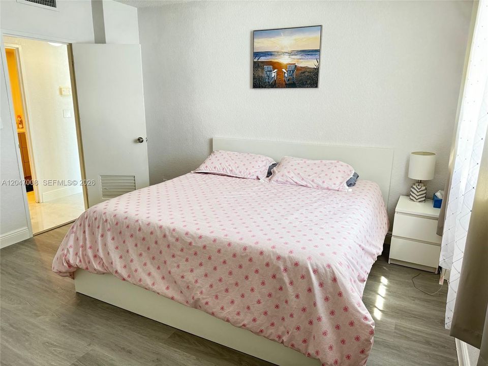 king size bed