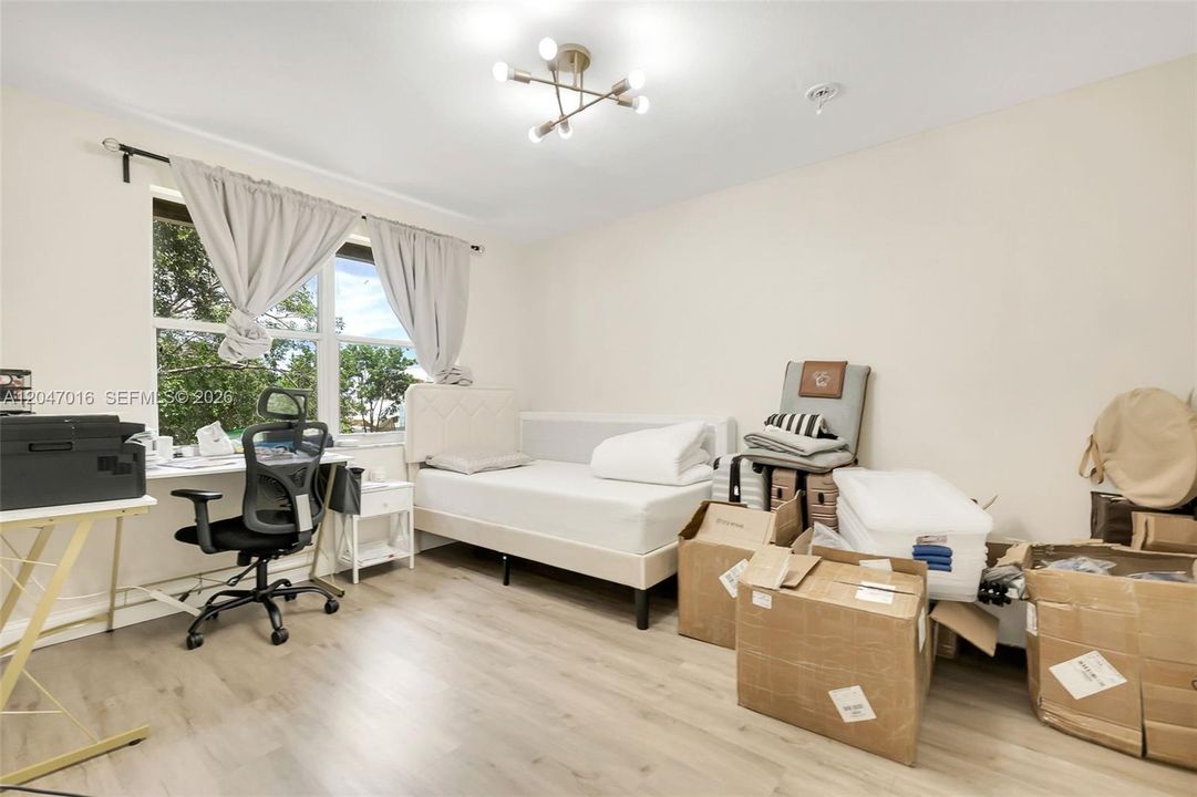 В аренду: $3,000 (3 спален, 2 ванн, 1560 Квадратных фут)