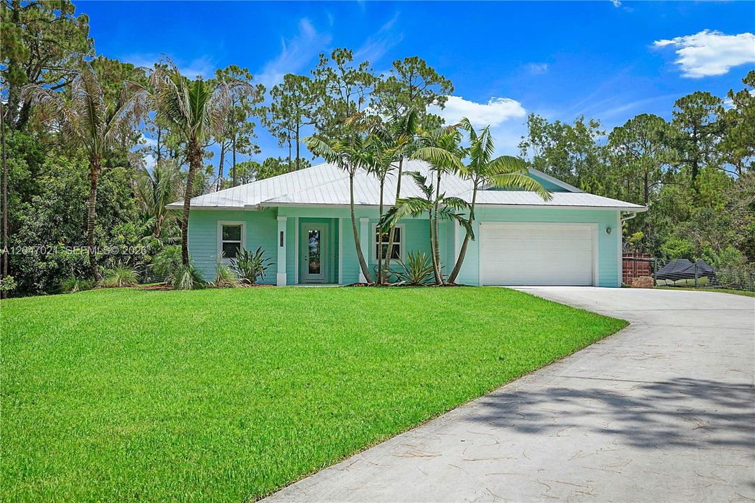 For Sale: $1,250,000 (4 beds, 2 baths, 2253 Square Feet)