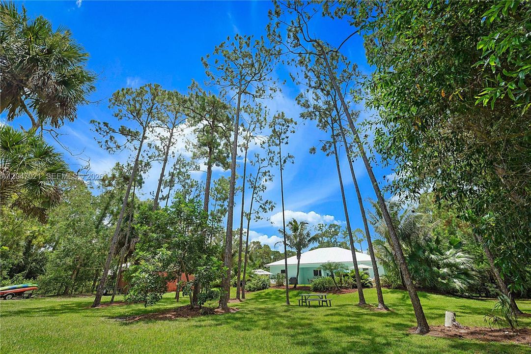For Sale: $1,250,000 (4 beds, 2 baths, 2253 Square Feet)