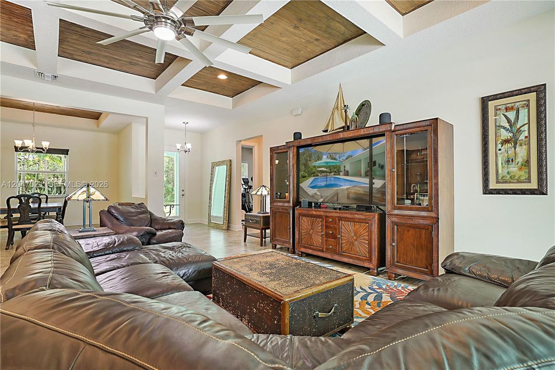 For Sale: $1,250,000 (4 beds, 2 baths, 2253 Square Feet)