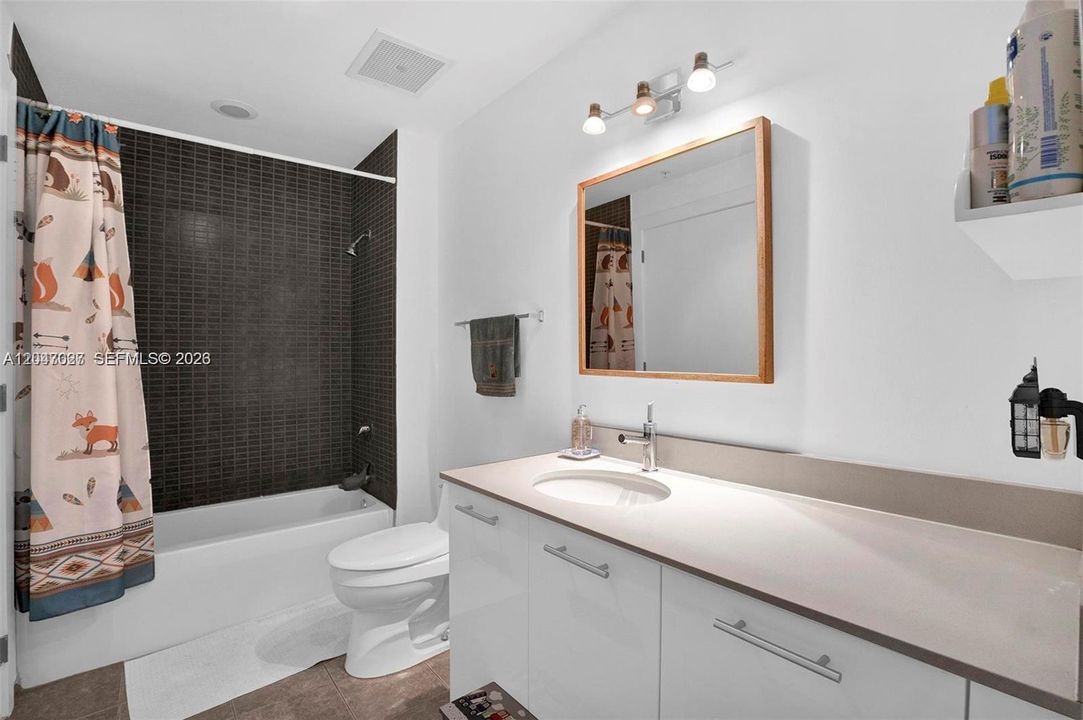 For Sale: $749,000 (3 beds, 2 baths, 1242 Square Feet)