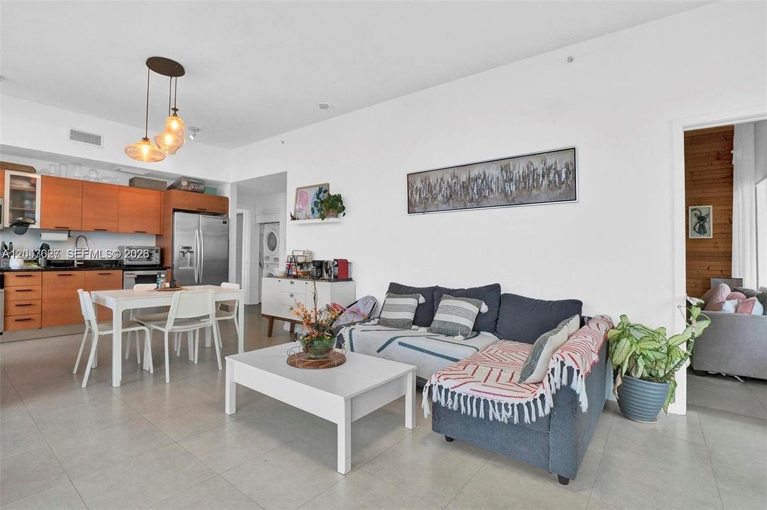 For Sale: $749,000 (3 beds, 2 baths, 1242 Square Feet)