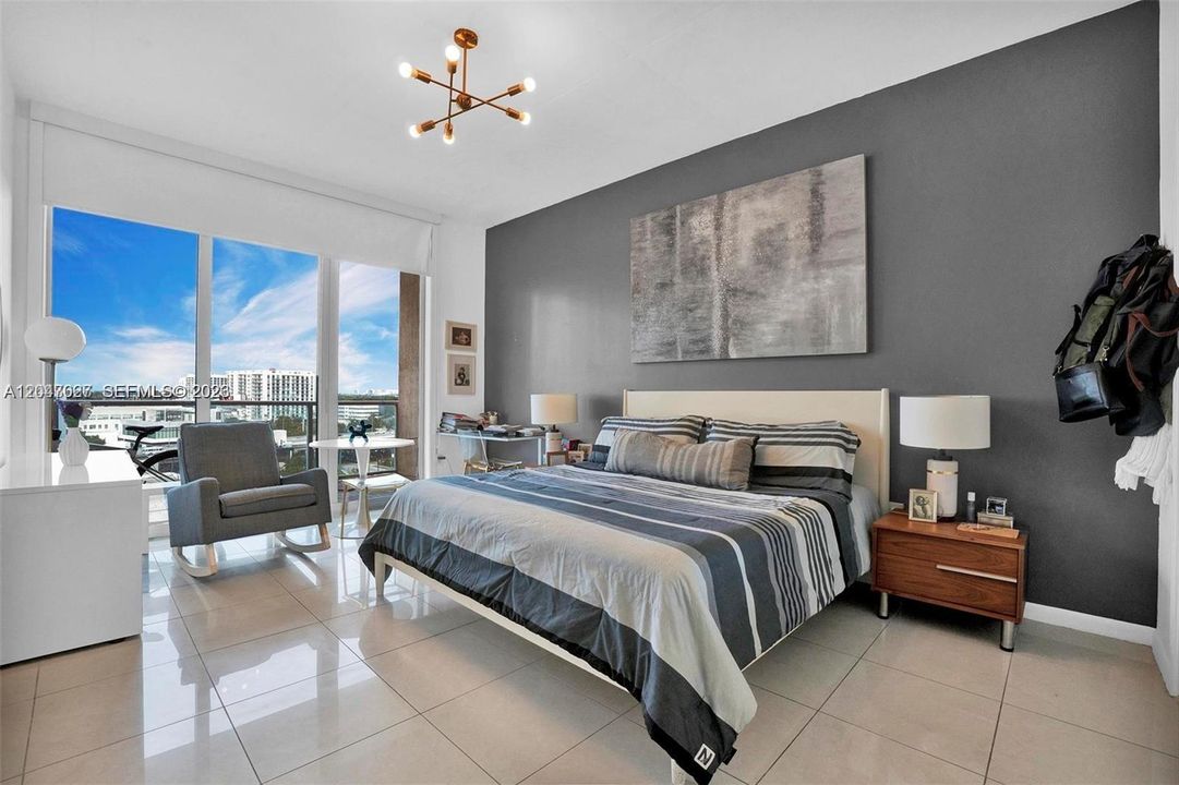 For Sale: $749,000 (3 beds, 2 baths, 1242 Square Feet)
